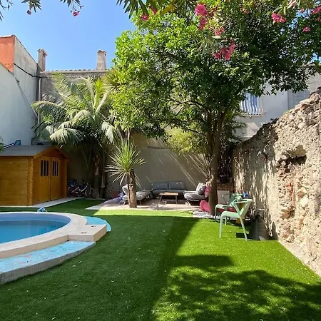 Unique : Vieil Piscine Et Jardin 빌라